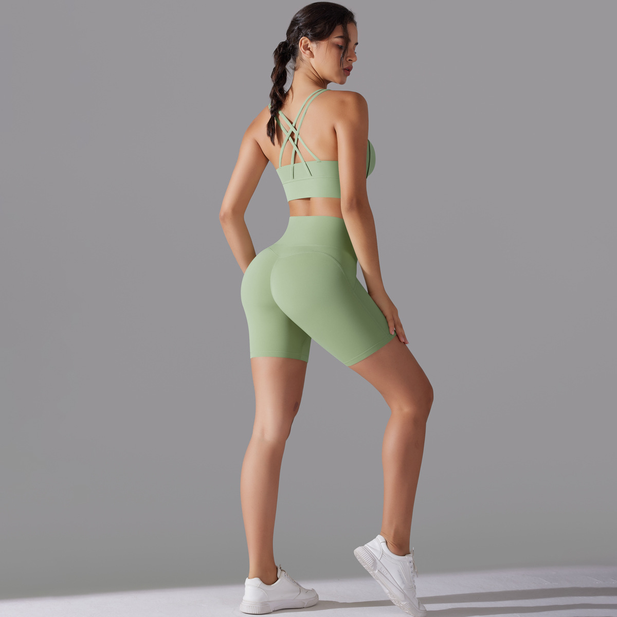 Cross-Back Three-Quarter Yoga Set — product detail