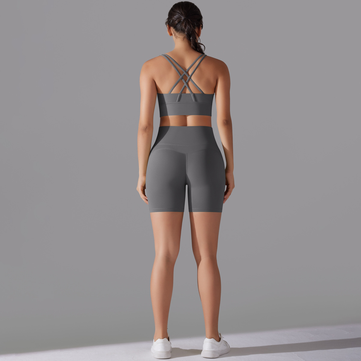 Cross-Back Three-Quarter Yoga Set — product detail