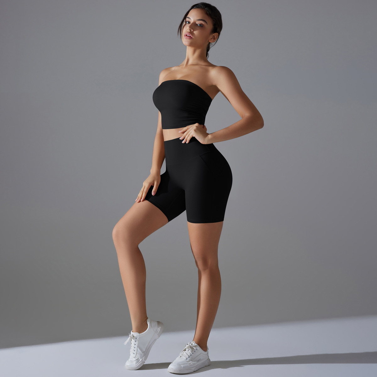 Cutout Short Yoga Suit — product detail