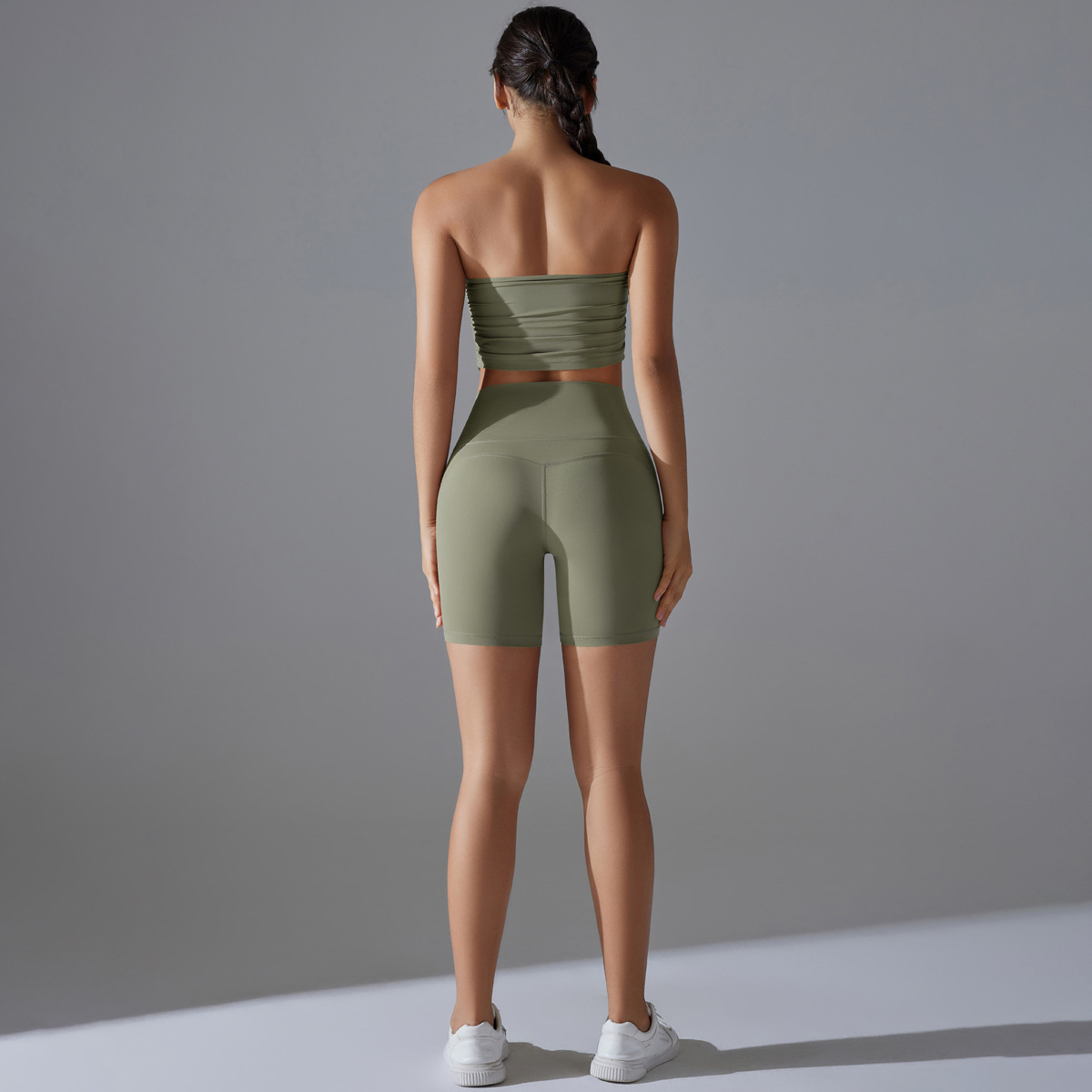 Cutout Short Yoga Suit — product detail
