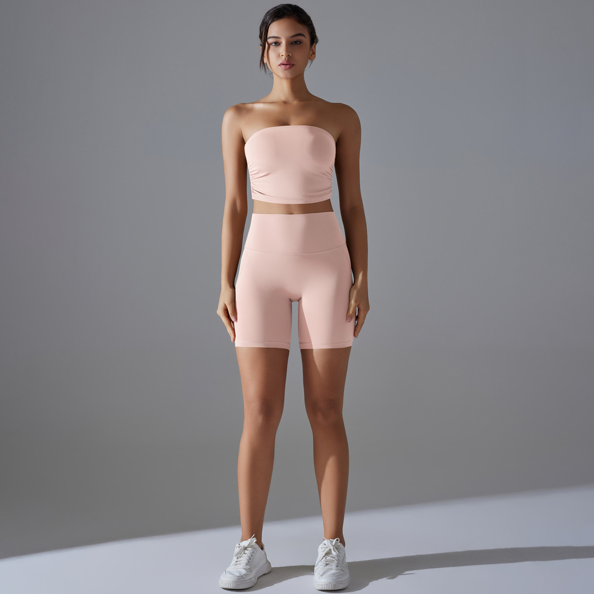 Cutout Short Yoga Suit — product detail