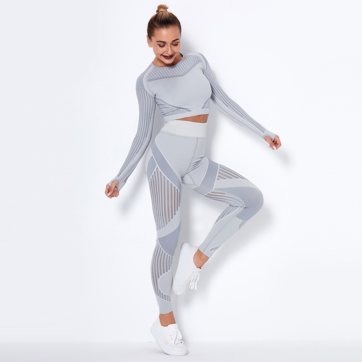 Long-Sleeve Cutout Yoga Set — product detail