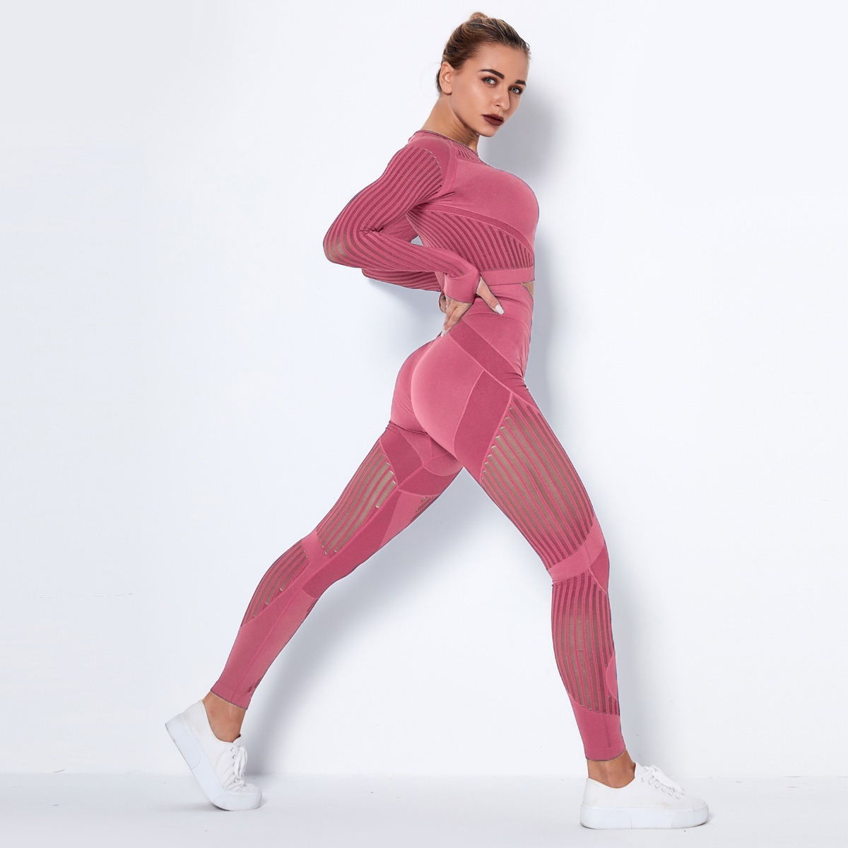 Long-Sleeve Cutout Yoga Set — product detail