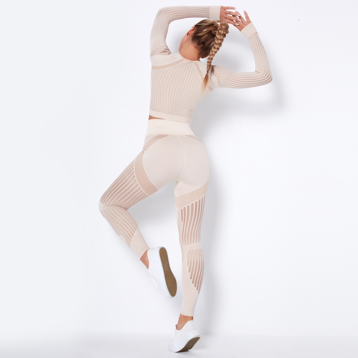 Long-Sleeve Cutout Yoga Set — product detail