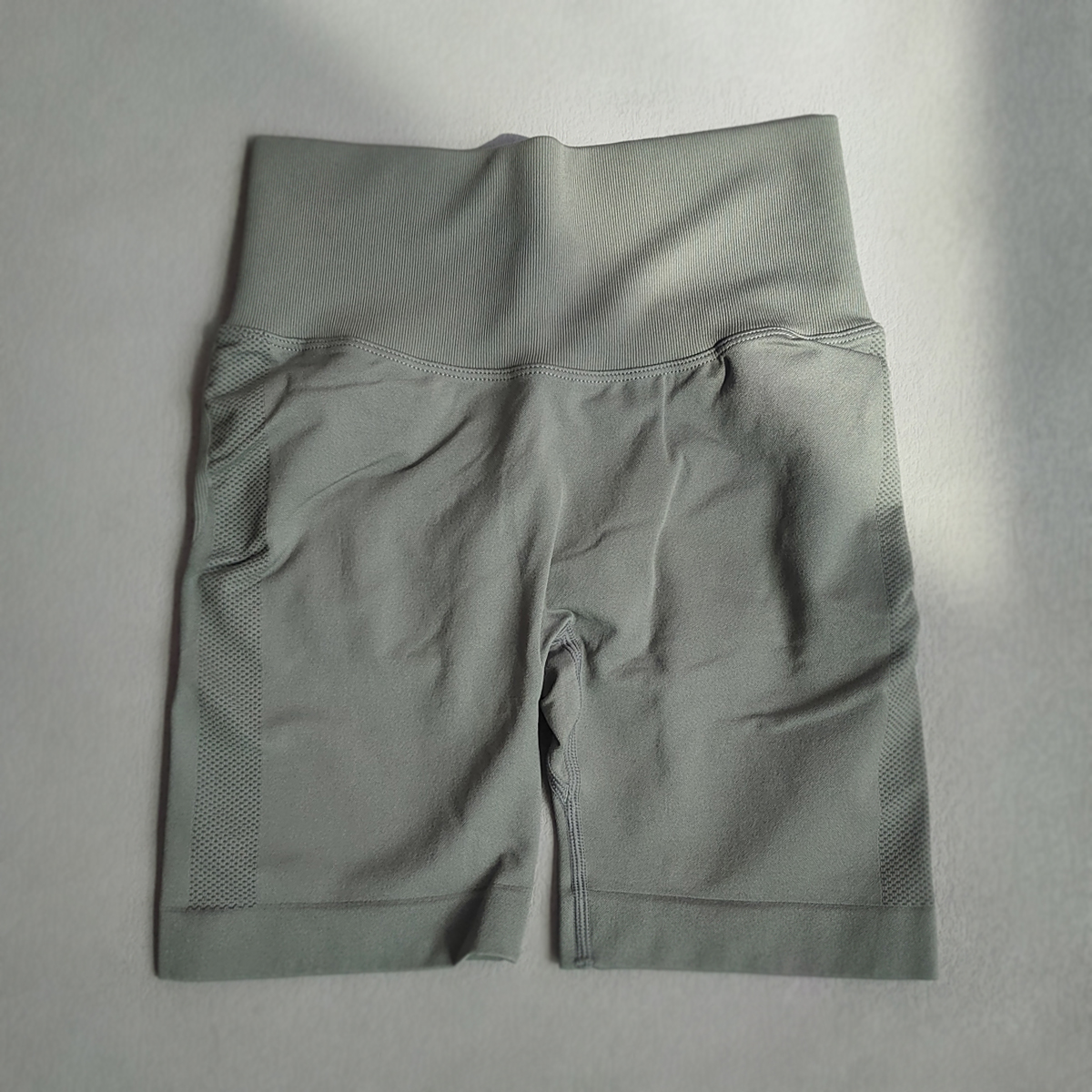 Seamless High-Waist Yoga Shorts — product detail