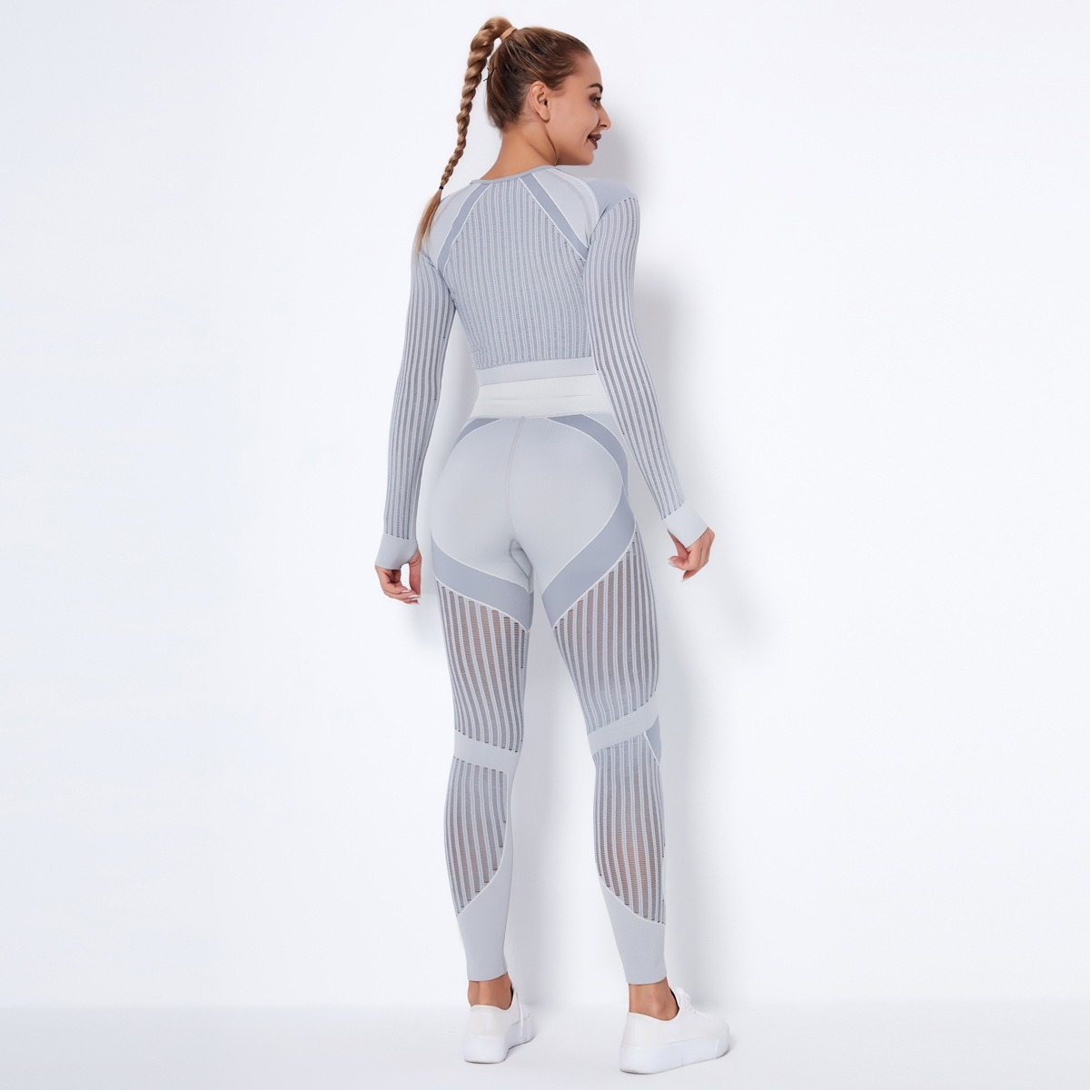 Long-Sleeve Cutout Yoga Set — product detail
