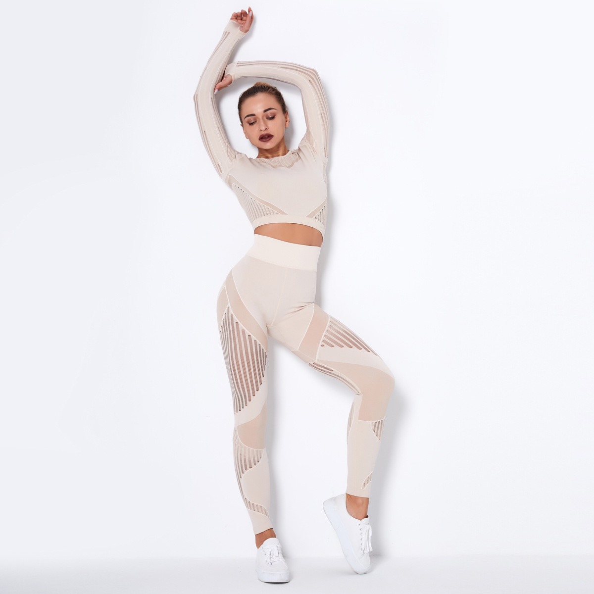 Long-Sleeve Cutout Yoga Set — product detail