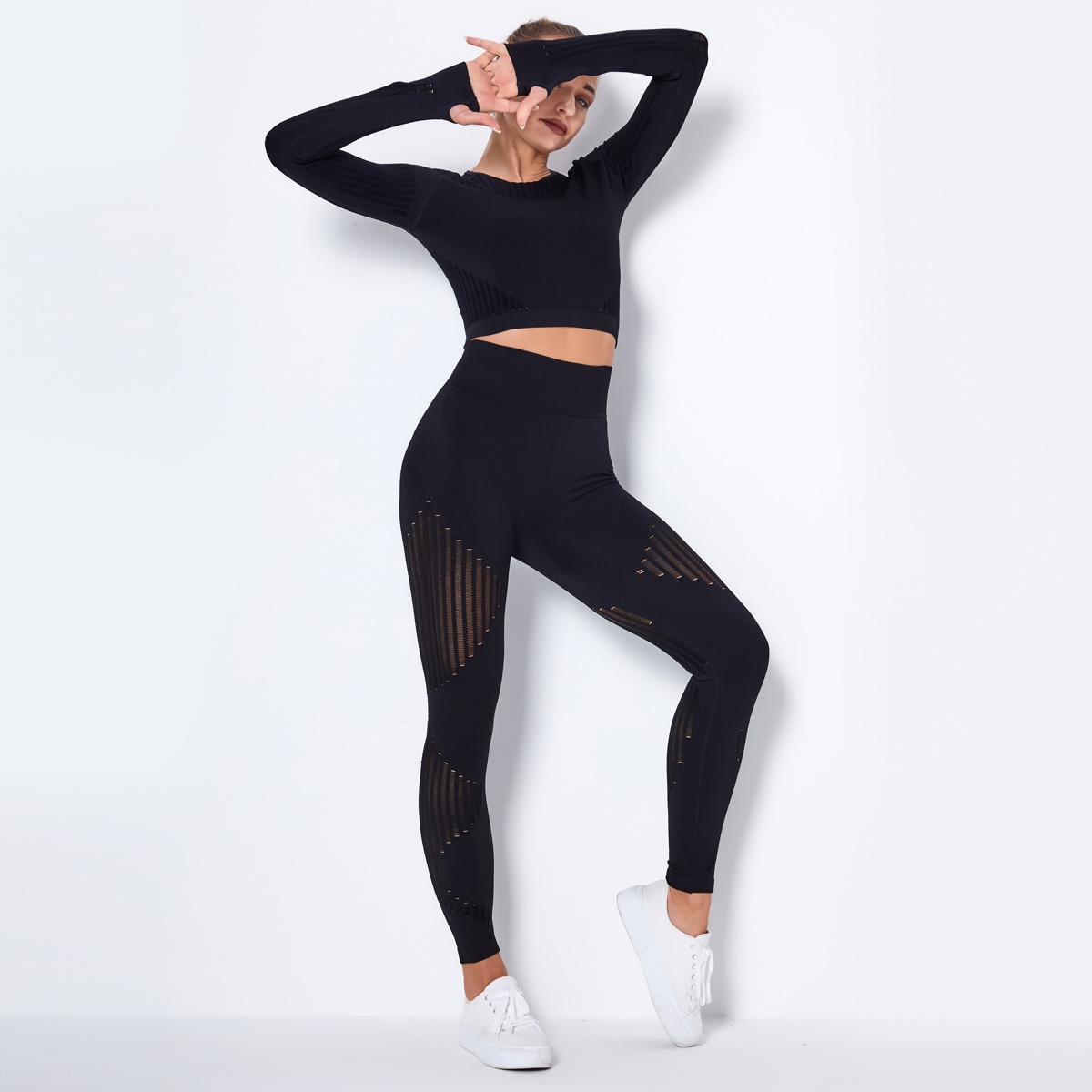 Long-Sleeve Cutout Yoga Set — product detail