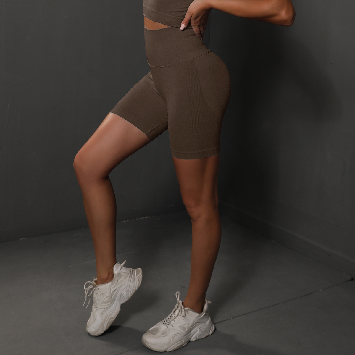 Seamless High-Waist Yoga Shorts — product detail
