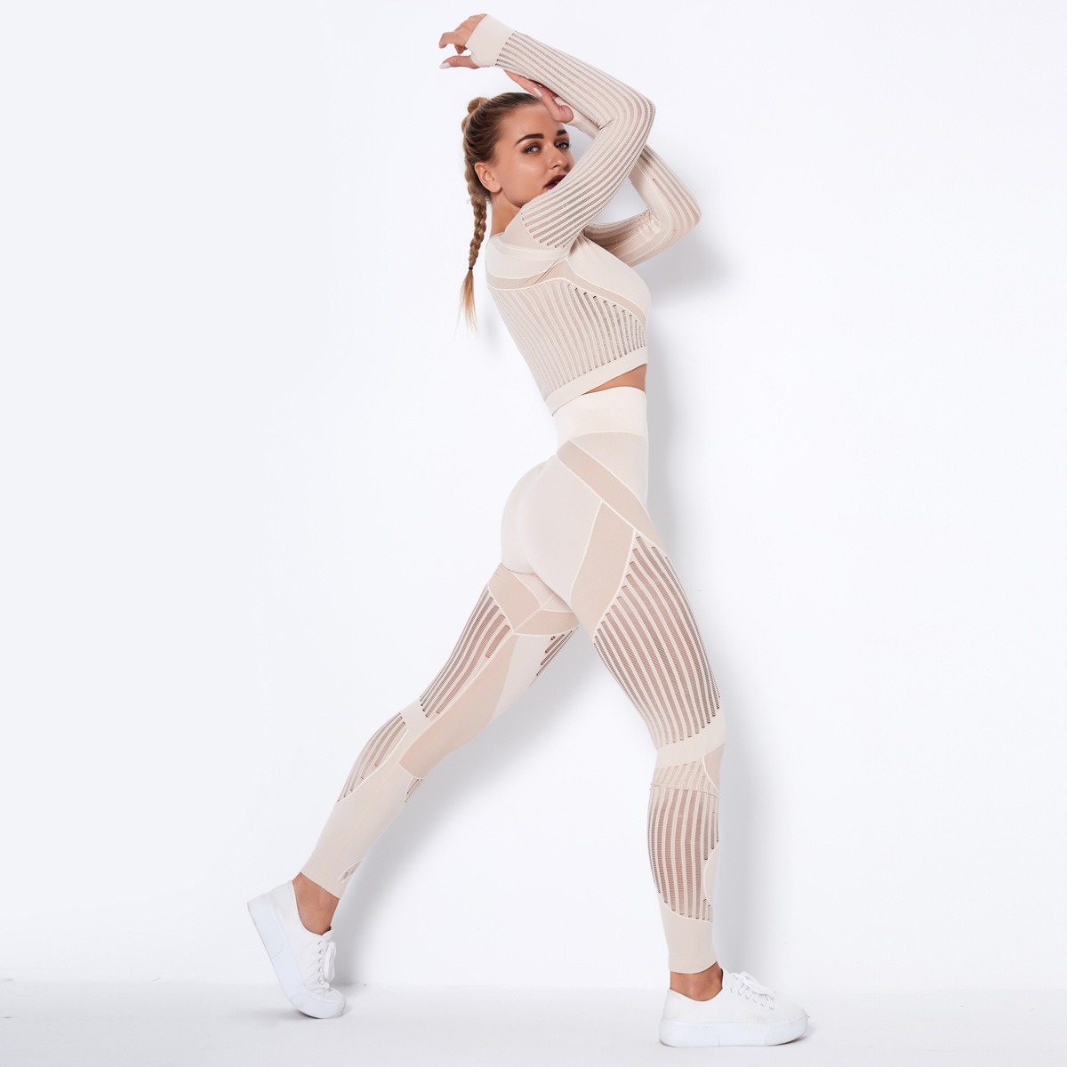 Long-Sleeve Cutout Yoga Set — product detail
